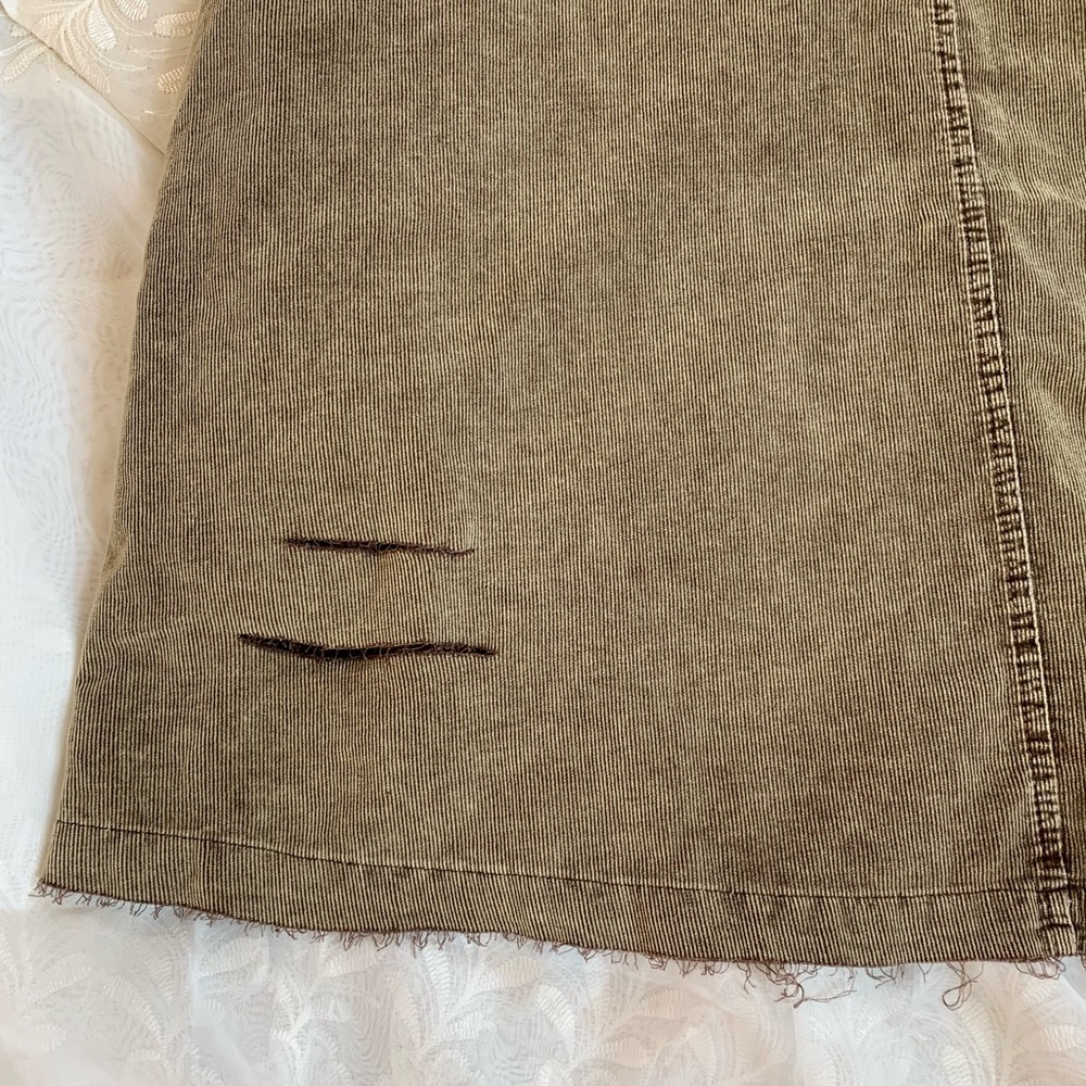 NWT Sadie & Sage Distressed Corduroy Overall Dress - Picture 5 of 10